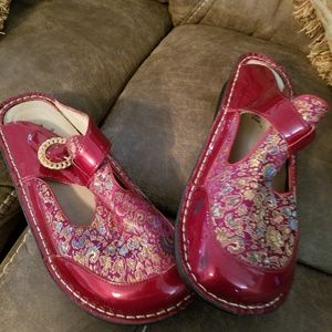 Algeria shoes...worn once